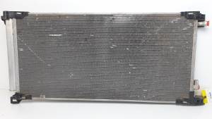 CONDENSADOR / RADIADOR AIRE ACONDICIONADO CZ4477806220 TOYOTA C-HR Autodesguaces Alicante