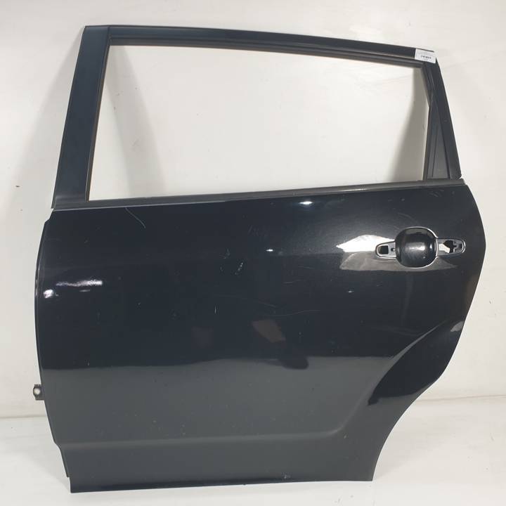 PUERTA TRASERA IZQUIERDA TOYOTA COROLLA VERSO (R1) Autodesguaces Alicante