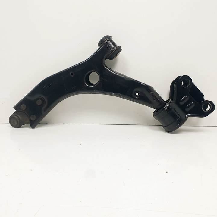 BRAZO SUSPENSION INFERIOR DELANTERO DERECHO - BV613C339AAA - FORD - FOCUS LIM.