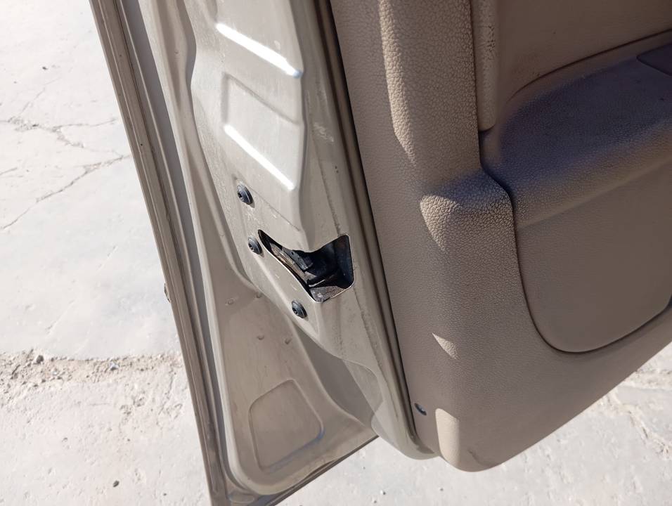 CERRADURA PUERTA DELANTERA IZQUIERDA