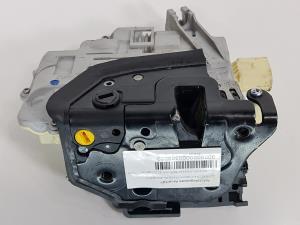 CERRADURA PUERTA TRASERA IZQUIERDA VOLKSWAGEN PASSAT BERLINA (3C2) Autodesguaces Alicante