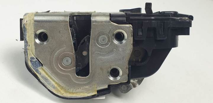 CERRADURA PUERTA TRASERA IZQUIERDA TOYOTA PRIUS (NHW20) Autodesguaces Alicante
