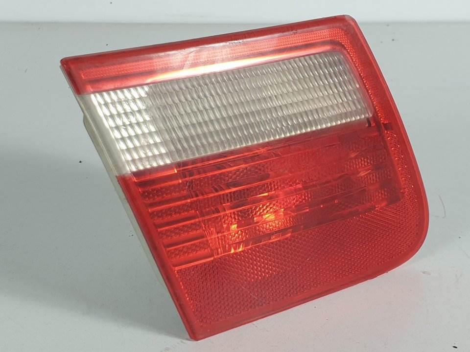 PILOTO TRASERO IZQUIERDO INTERIOR - 63218368759 - BMW - SERIE 3 TOURING (E46)
