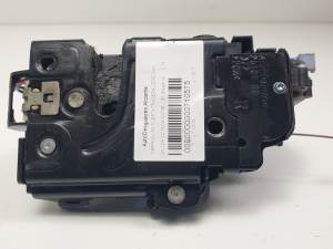 CERRADURA PUERTA TRASERA DERECHA 7L0839016D SKODA OCTAVIA COMBI (1Z5) Autodesguaces Alicante