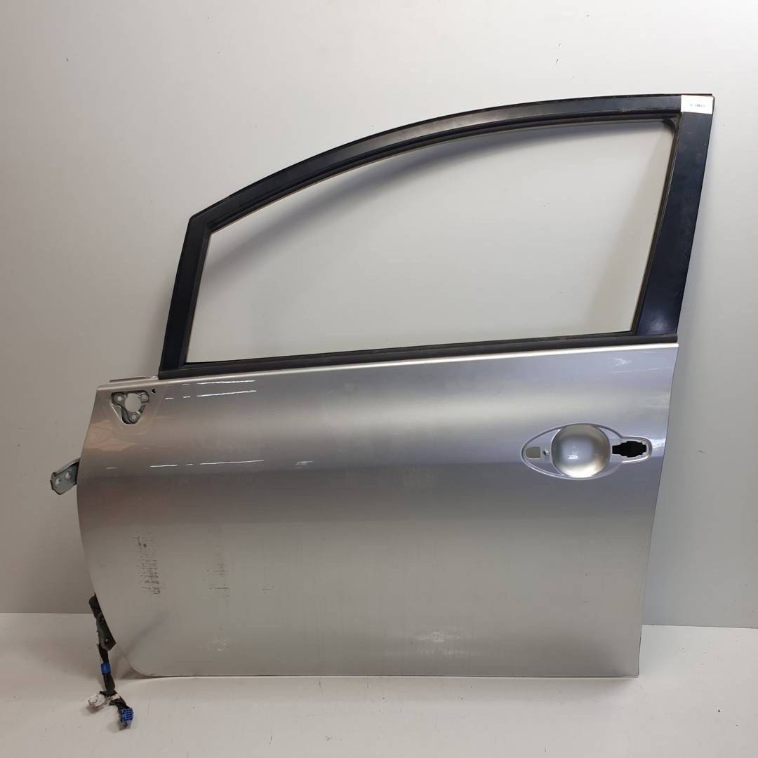 Front left door - TOYOTA - AURIS (E150)