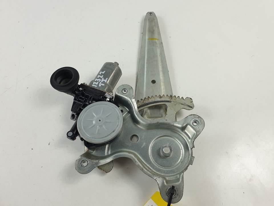 ELEVALUNAS TRASERO IZQUIERDO - 8571035180 - TOYOTA - RAV 4 (A3)