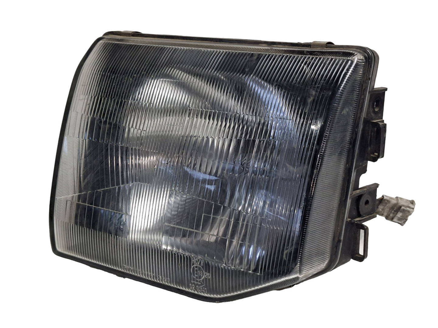Foto 2 de Faro Izquierdo Mitsubishi Montero (v20/v40) (1996–2000)