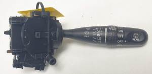 MANDO LIMPIA 1A830173699 TOYOTA COROLLA VERSO (E12) Autodesguaces Alicante