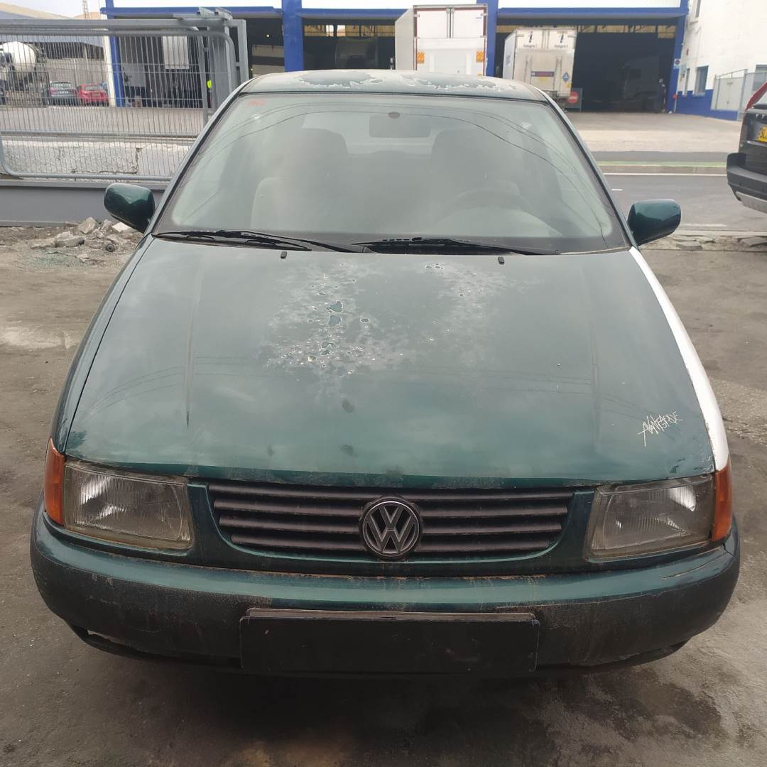VOLKSWAGEN POLO BERLINA (6N1) (1994 - 1999)