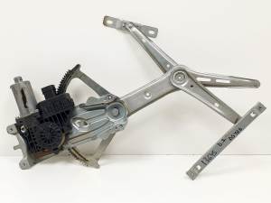ELEVALUNAS DELANTERO IZQUIERDO 0130821454 OPEL ASTRA H BER. Autodesguaces Alicante
