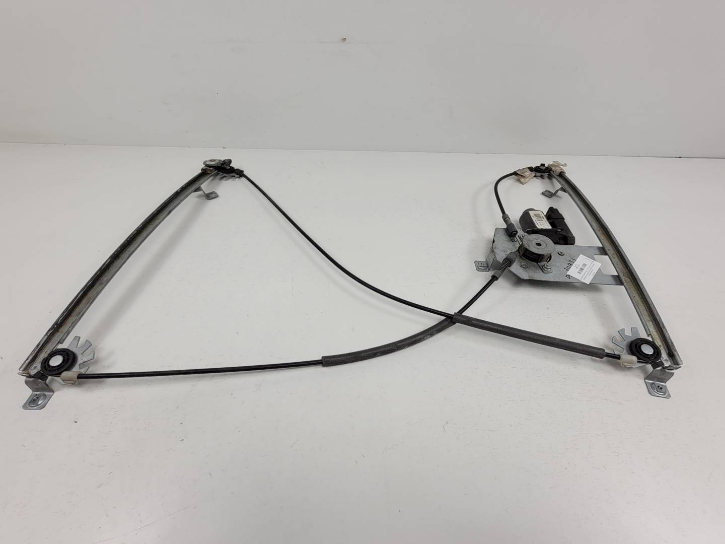 ELEVALUNAS DELANTERO IZQUIERDO - 400854F - RENAULT - CLIO III