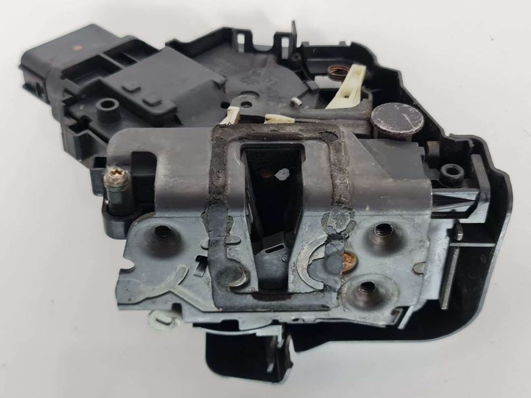 CERRADURA PUERTA DELANTERA DERECHA - 3M5AR21812AK - FORD - FOCUS BERLINA (CAP)