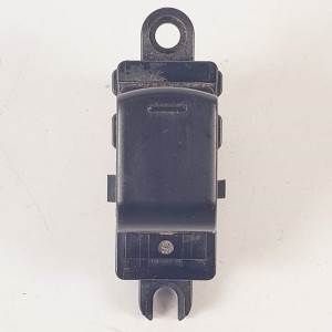 MANDO ELEVALUNAS TRASERO IZQUIERDO 24511BR00A NISSAN QASHQAI (J10) Autodesguaces Alicante