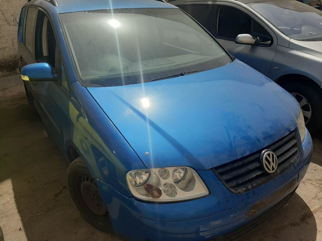 VOLKSWAGEN TOURAN (1T1) (2003 - 2006)