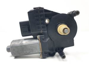 MOTOR ELEVALUNAS DELANTERO IZQUIERDO 0130821775 AUDI ALLROAD QUATTRO (4BH) Autodesguaces Alicante