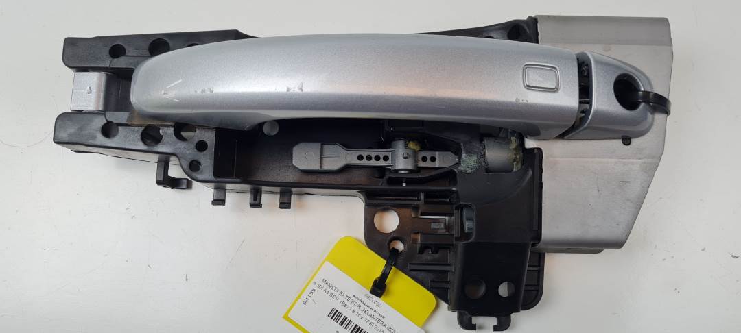 MANETA EXTERIOR DELANTERA IZQUIERDA - 8T1837885B - AUDI - A4 BER. (B8)