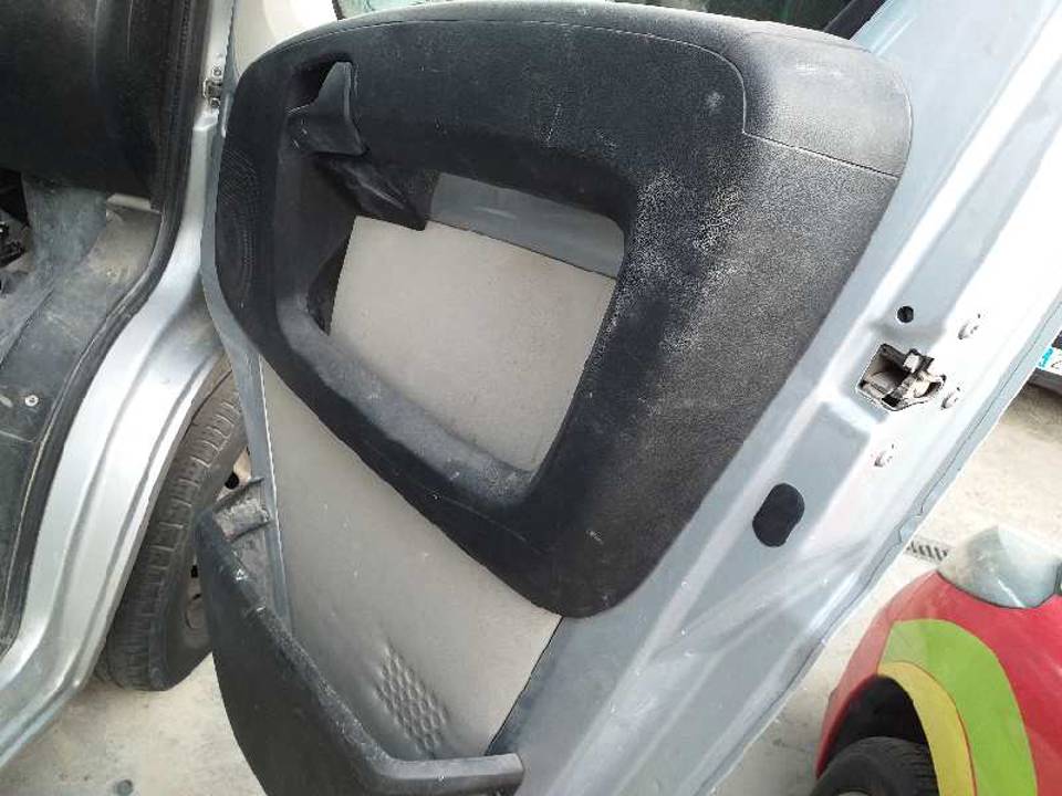 ELEVALUNAS DELANTERO DERECHO