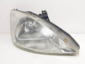 FARO DERECHO FORD FOCUS TURNIER (CAK) Autodesguaces Alicante