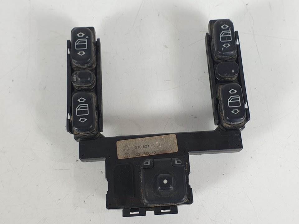 MANDO ELEVALUNAS DELANTERO IZQUIERDO - 2108211161 - MERCEDES - CLASE E (W210) FAMILIAR
