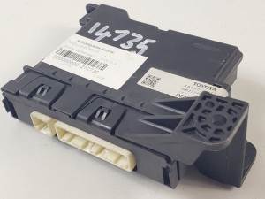 MODULO ELECTRONICO 8865005310 TOYOTA AVENSIS Autodesguaces Alicante