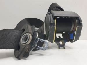 CINTURON SEGURIDAD DELANTERO DERECHO 8217390 BMW SERIE 5 BERLINA (E39) Autodesguaces Alicante