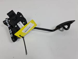 POTENCIOMETRO PEDAL 9202343 OPEL ZAFIRA B Autodesguaces Alicante