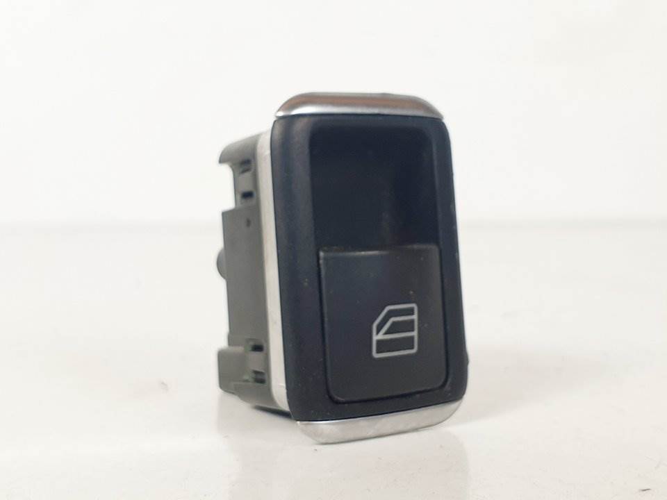 MANDO ELEVALUNAS DELANTERO IZQUIERDO - A2049055502 - MERCEDES - CLASE C (W204) LIM.