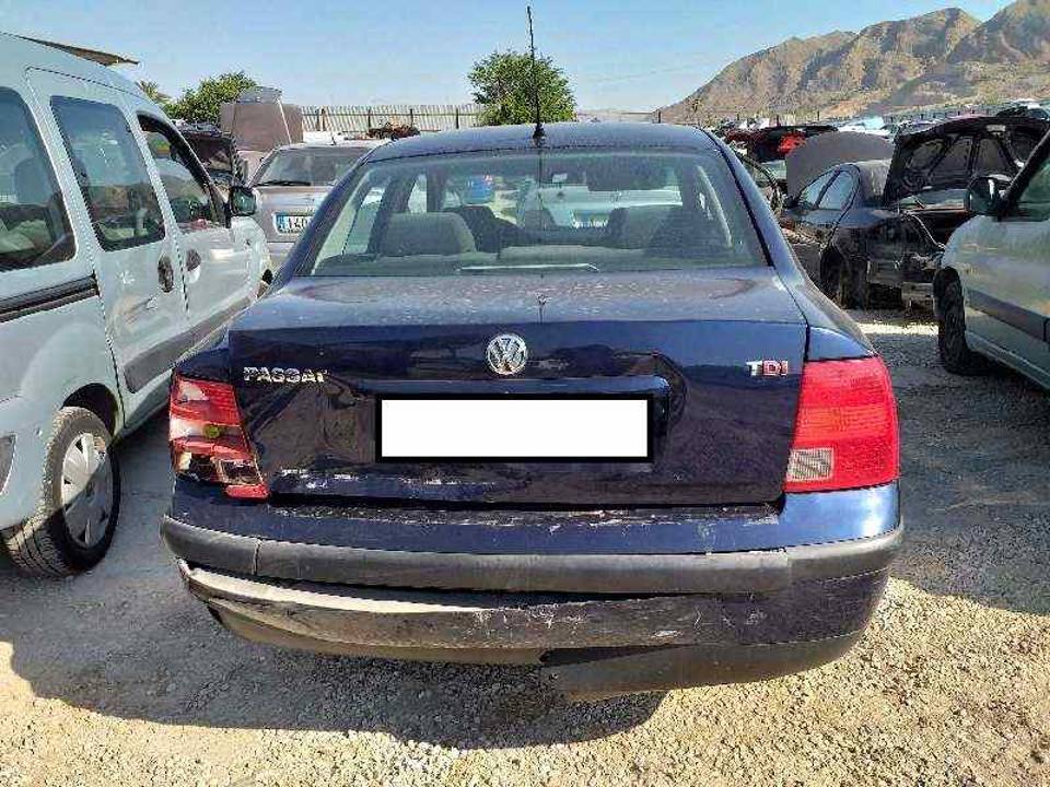 Imagen del vehículo VOLKSWAGEN PASSAT BERLINA (3B2)