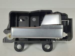 MANETA INTERIOR DELANTERA DERECHA 8M51R22600 FORD FOCUS LIM. (CB4) Autodesguaces Alicante