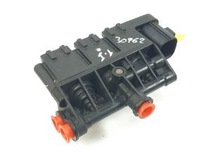 VALVULA AIRE ADICIONAL RVH000055 LAND ROVER RANGE ROVER SPORT (L320) Autodesguaces Alicante