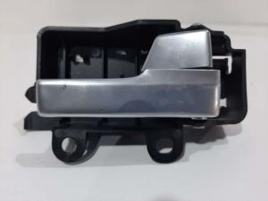 MANETA INTERIOR TRASERA DERECHA 8M51R22600 FORD FOCUS LIM. (CB4) Autodesguaces Alicante
