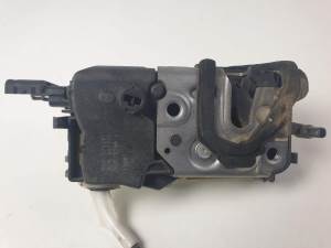 CERRADURA PUERTA DELANTERA DERECHA PSA574387 CITROEN C5 BERLINA Autodesguaces Alicante