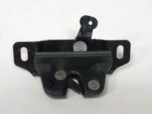 CERRADURA MALETERO / PORTON PEUGEOT 306 BERLINA (S2) Autodesguaces Alicante