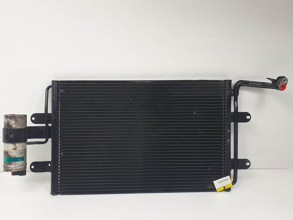 CONDENSADOR / RADIADOR AIRE ACONDICIONADO - 1J0820411D - VOLKSWAGEN - GOLF IV BERLINA (1J1)