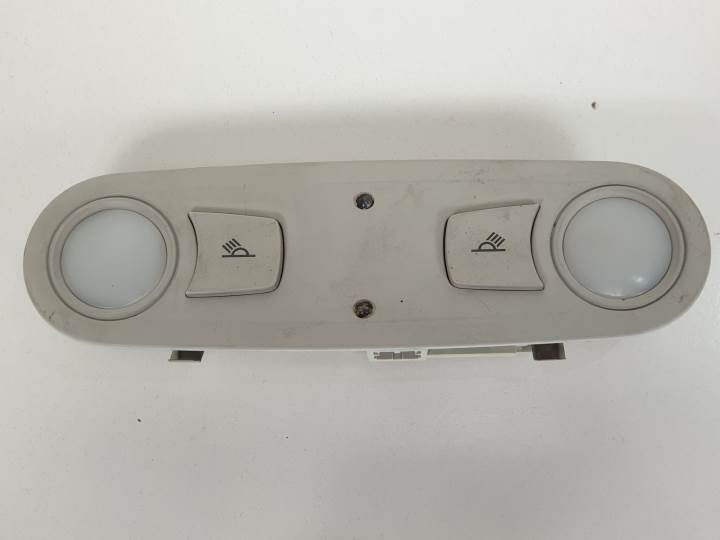 LUZ INTERIOR 8T0947111 AUDI A4 BER. (B8) Autodesguaces Alicante
