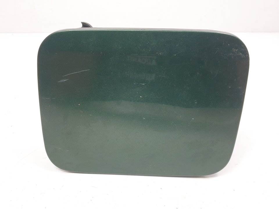 TAPA EXTERIOR COMBUSTIBLE - NISSAN - PRIMERA BERLINA (P11)