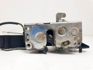 CERRADURA PUERTA TRASERA IZQUIERDA JAGUAR XJ6/12 (XJ40) Autodesguaces Alicante