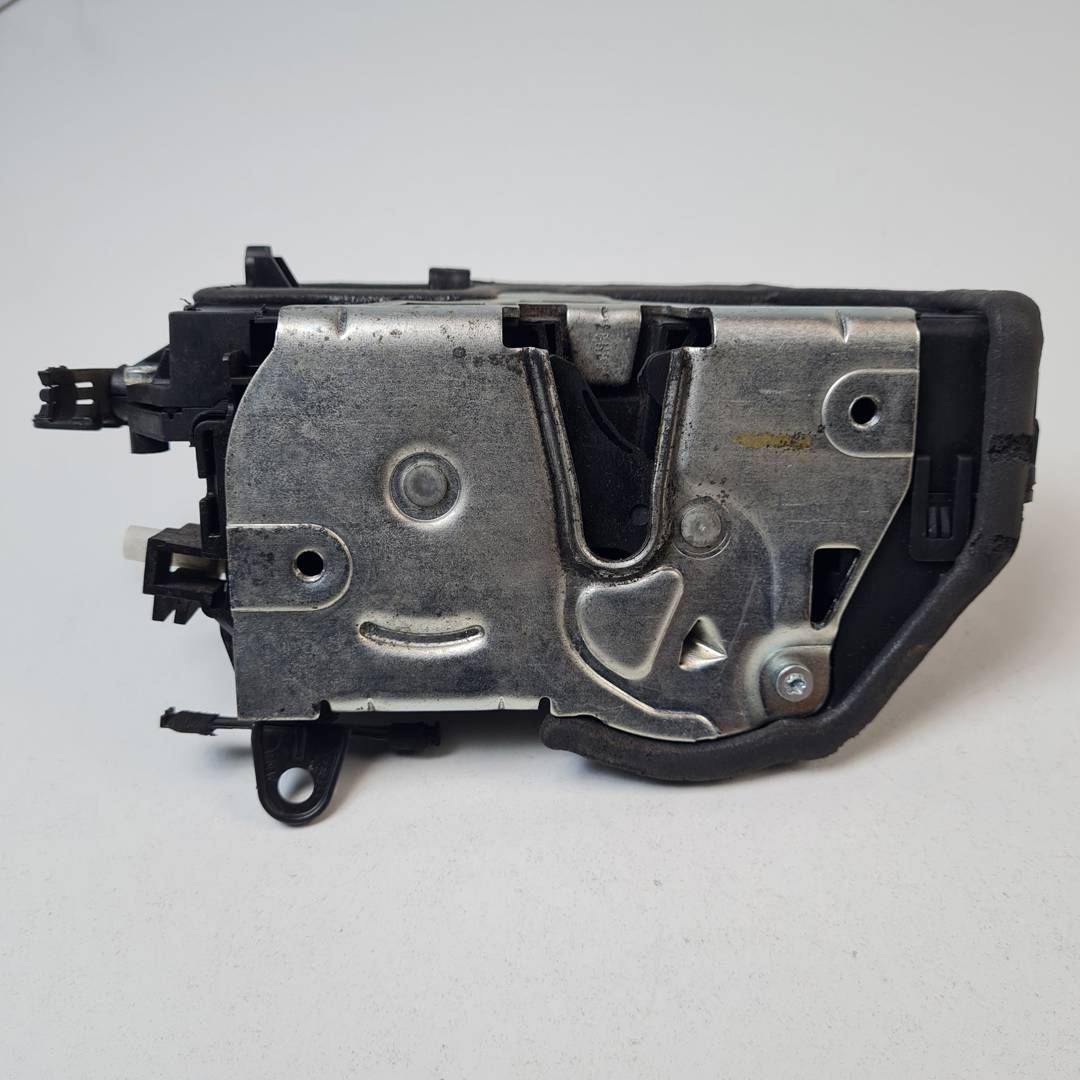 CERRADURA PUERTA DELANTERA DERECHA - 7059974 - BMW - SERIE 1 BERLINA (E81/E87)