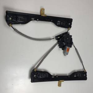 ELEVALUNAS DELANTERO DERECHO 931401104 JEEP CHEROKEE (KL) Autodesguaces Alicante