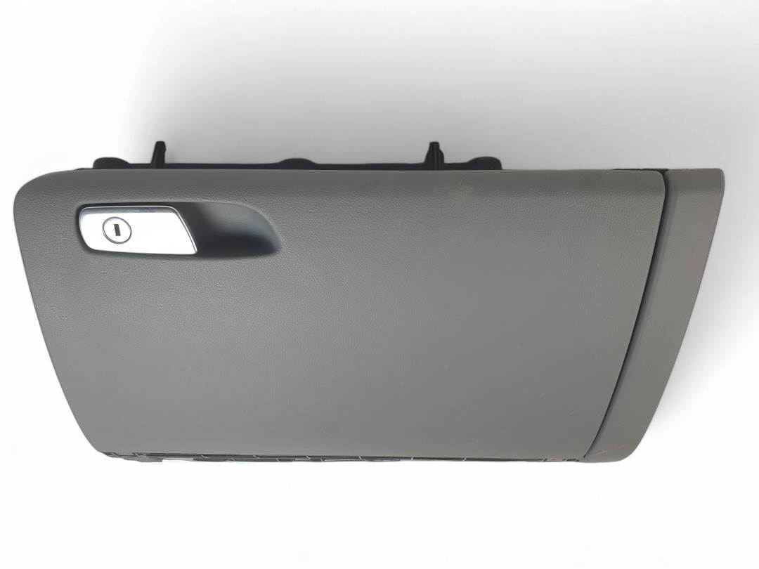 GUANTERA - 8K1857035B - AUDI - A4 BER. (B8)