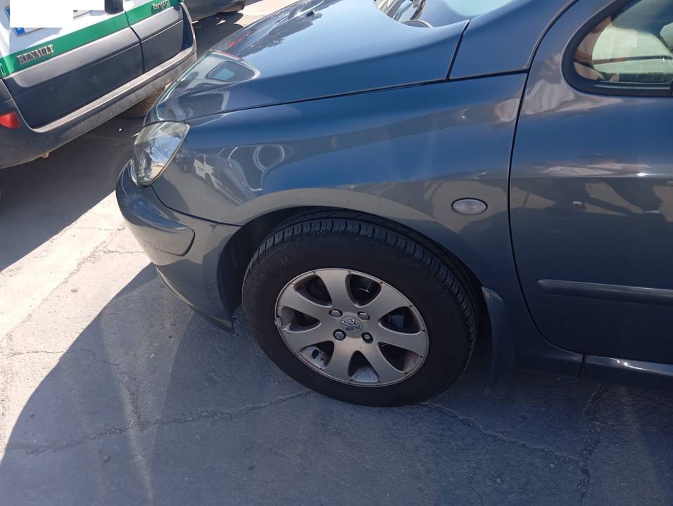 ALETA DELANTERA IZQUIERDA