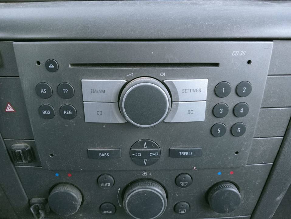 SISTEMA AUDIO / RADIO CD