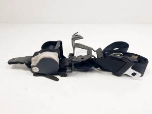CINTURON SEGURIDAD TRASERO CENTRAL T86253T MAZDA 6 KOMBI (GH) Autodesguaces Alicante