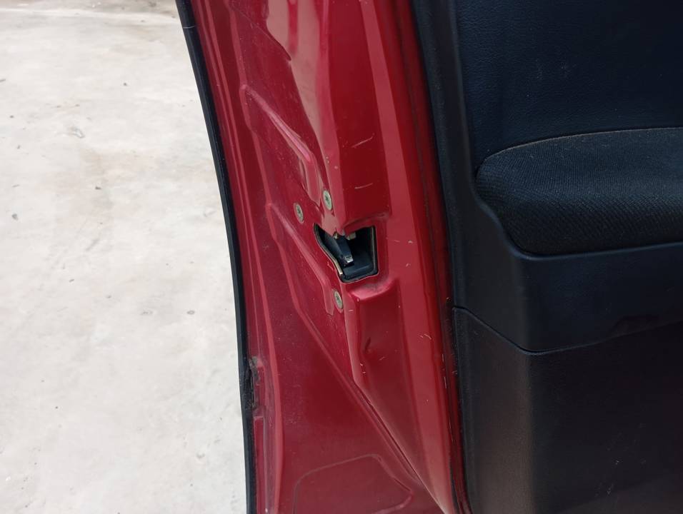 CERRADURA PUERTA DELANTERA IZQUIERDA