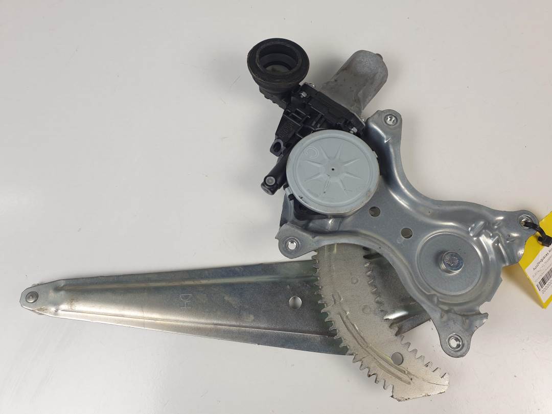 ELEVALUNAS TRASERO IZQUIERDO - 8571035180 - TOYOTA - RAV 4 (A4)