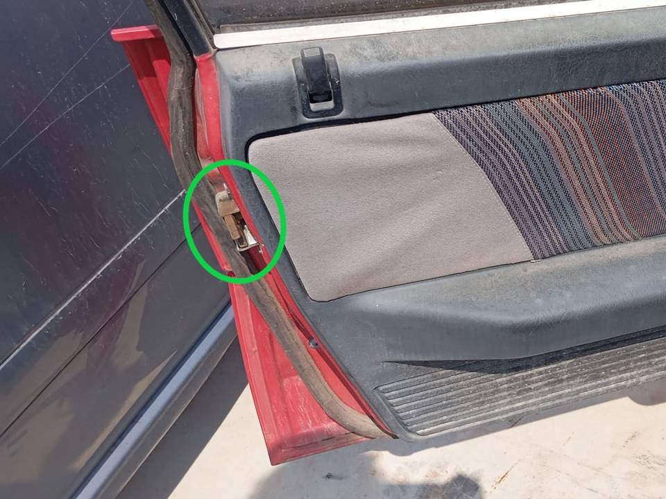 CERRADURA PUERTA DELANTERA IZQUIERDA