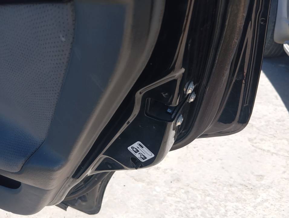 CERRADURA PUERTA TRASERA DERECHA