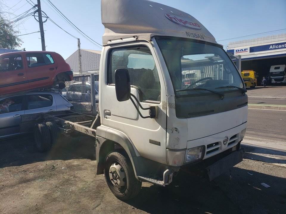NISSAN CABSTAR 01.04 -> (2004 - 2006)
