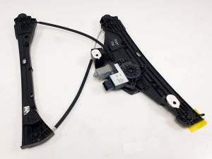 ELEVALUNAS DELANTERO IZQUIERDO 9832821680 CITROEN C4 (C41) Autodesguaces Alicante