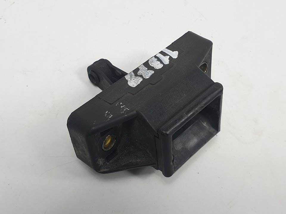 CERRADURA MALETERO / PORTON - RENAULT - MEGANE I SCENIC (JA0)